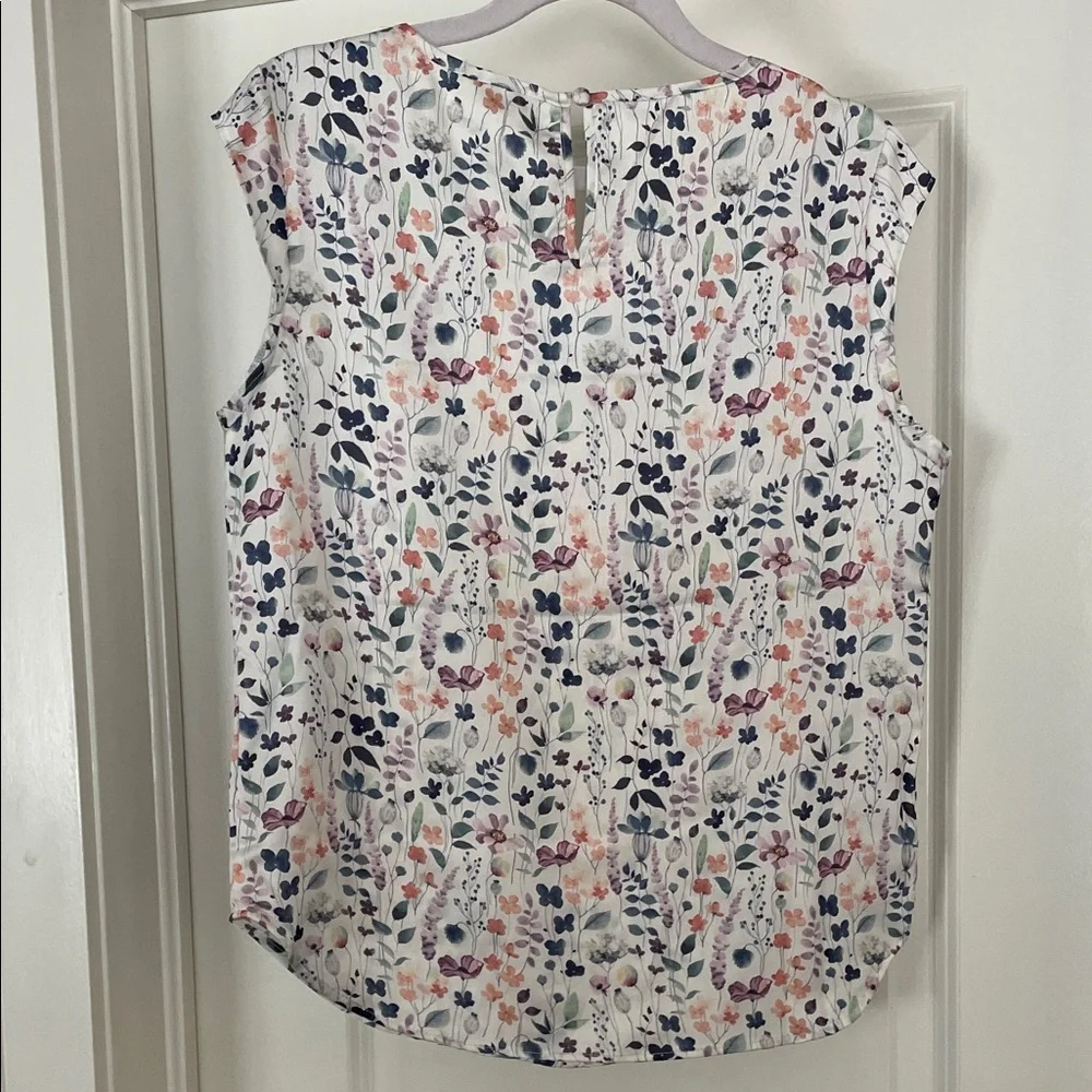 Emproved Multicolor Floral Blouse - Picture 7 of 10